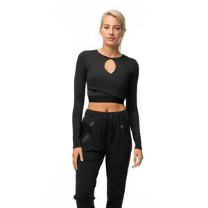 009EA.- Endeavor Athletic Rally Crop Top. Size Large